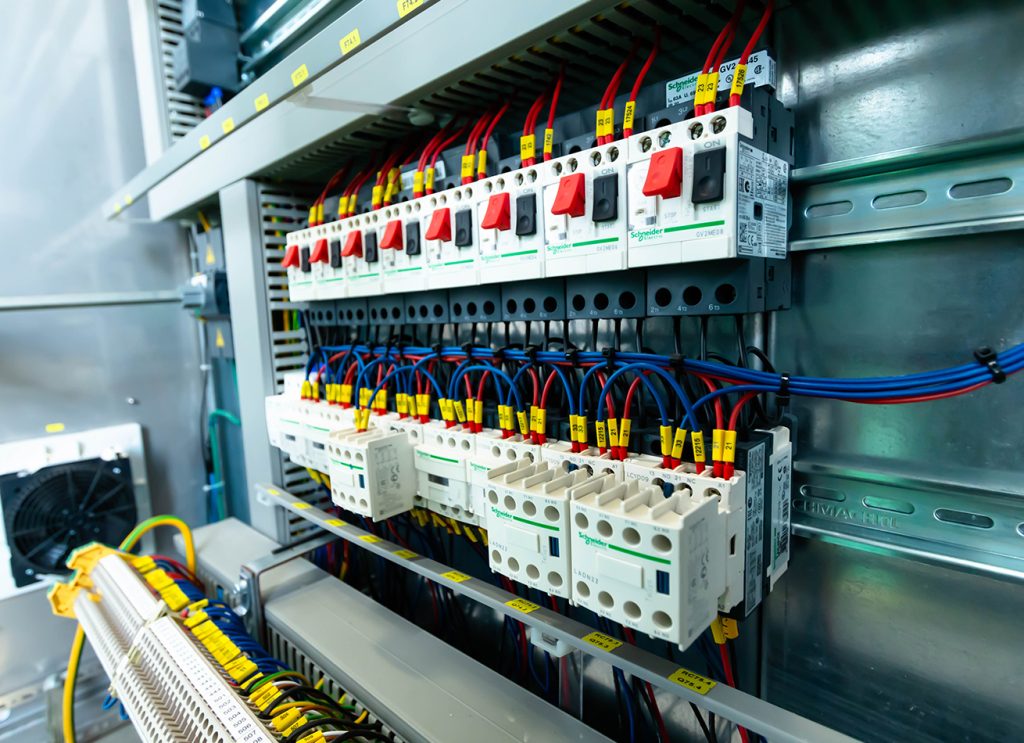 Beneficios de contar con soporte técnico especializado tras una implementación industrial