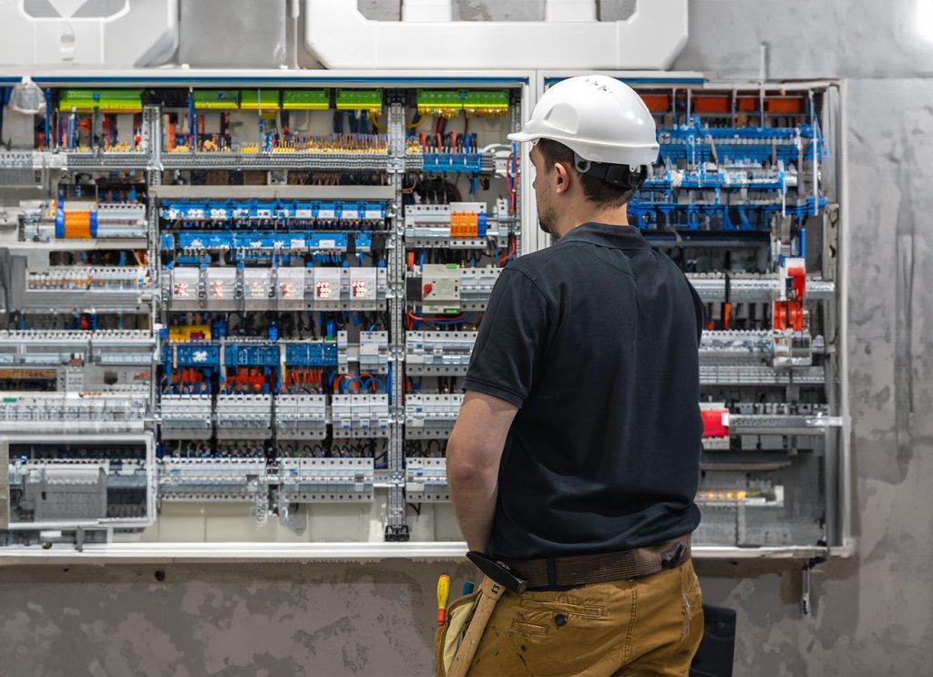 Errores comunes al implementar sistemas de automatización industrial